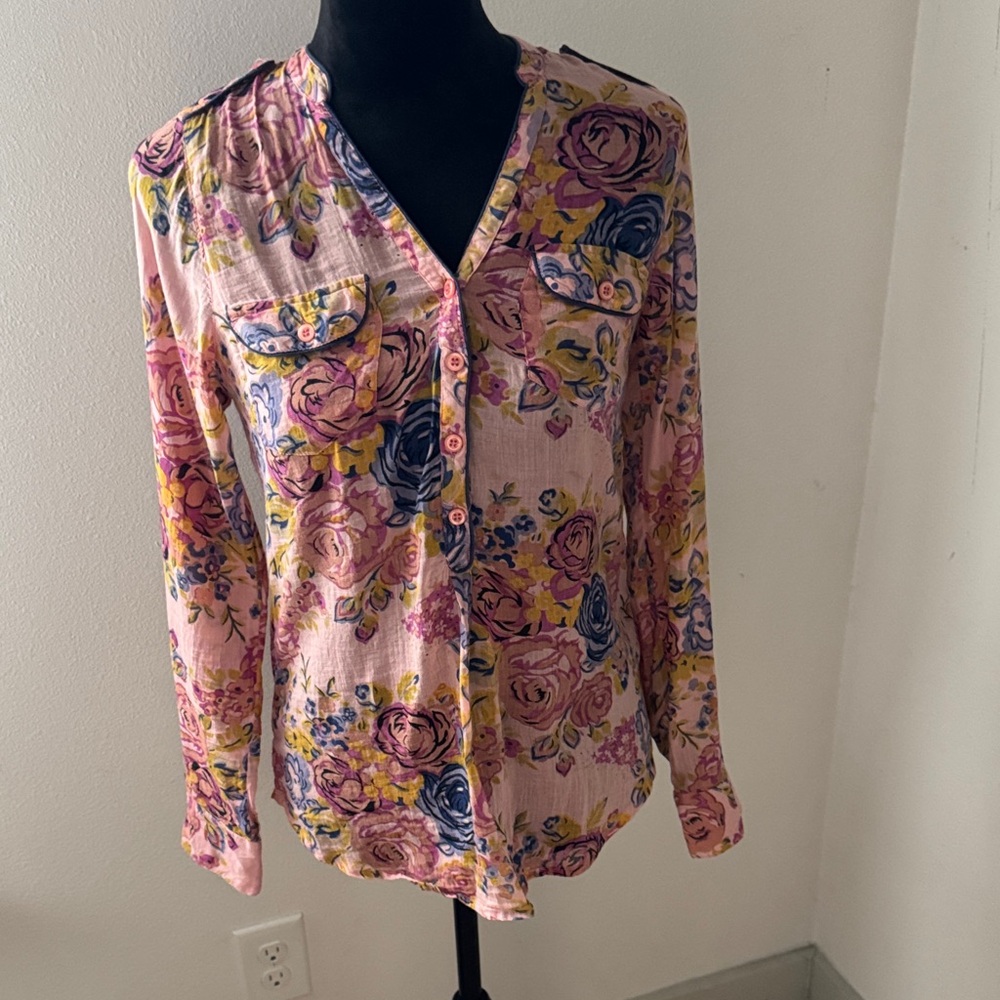 Magazine pink Floral Button-Up Women's‎ Top blouse V neck long sleeve Sz S
